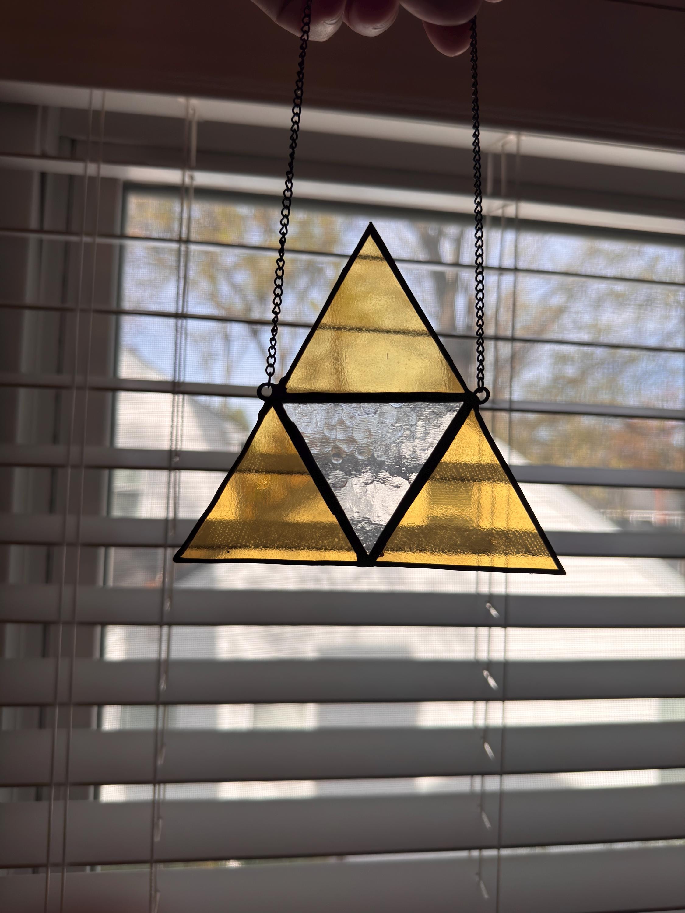 Zelda Triforce Small Stained Glass Window Suncatcher – Zelda (5 Inch)