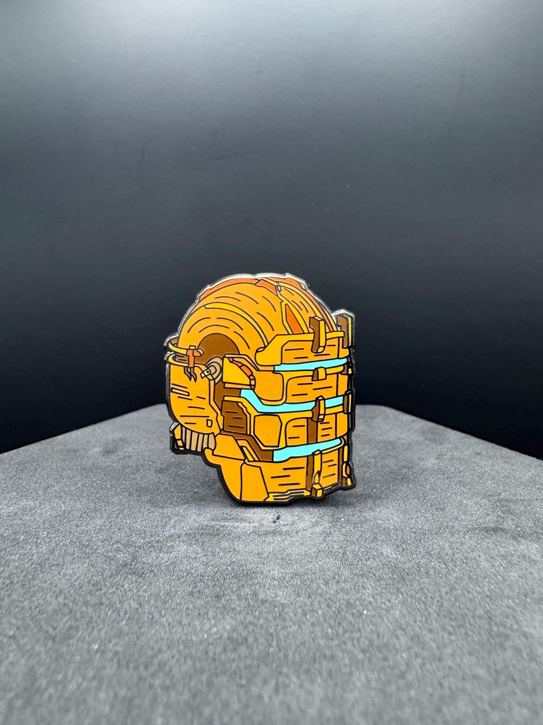 Isaac Clarke Helmet Enamel Pin - 1.5" - Dead Space